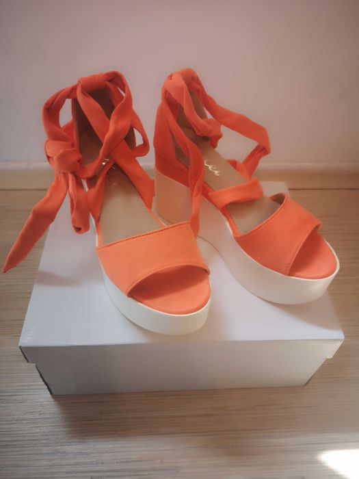 Дамски обувки различни модели