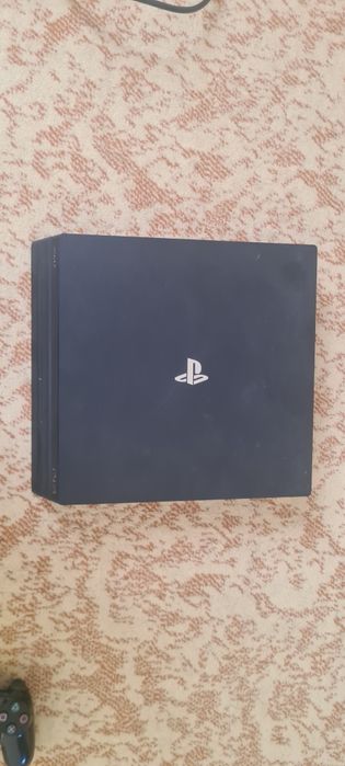 Ps4 pro 1 TB сатлады