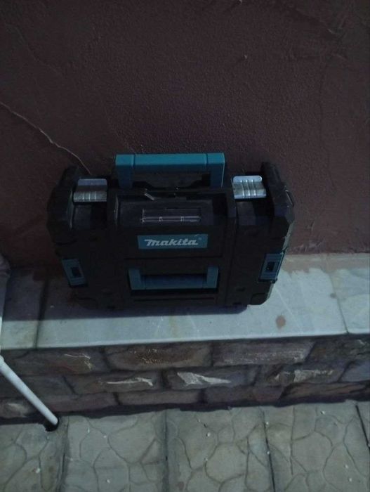 Профессиональный набор для укладки плитки Makita в кейсе