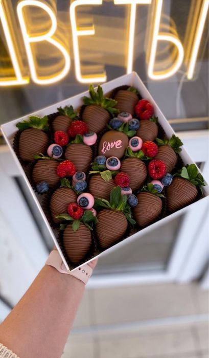 Клубника qulupnay sovga подарок