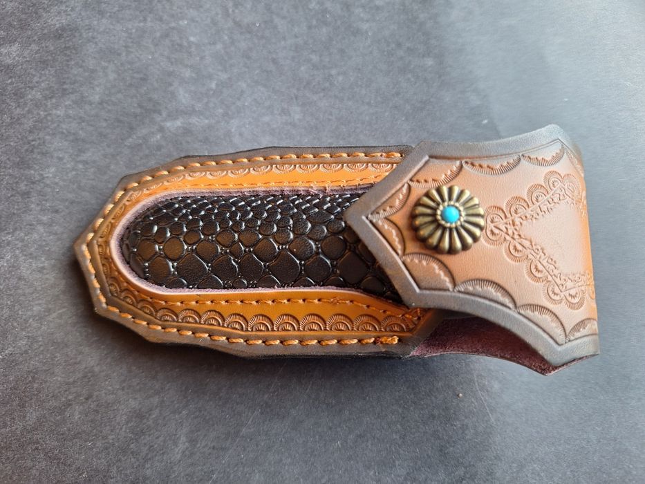 Сгъваем нож от дамаскова стомана VG10 с кожен калъф