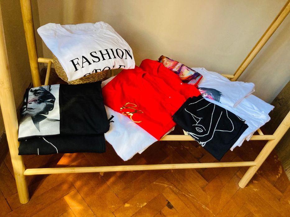 Разпродажба на нови тениски