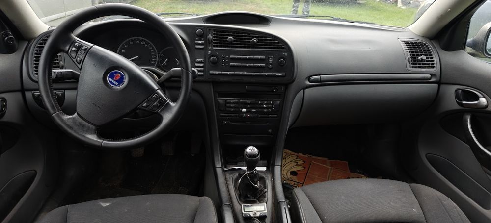 Vindem piese rezultate din dezmembrarea unui Saab 93