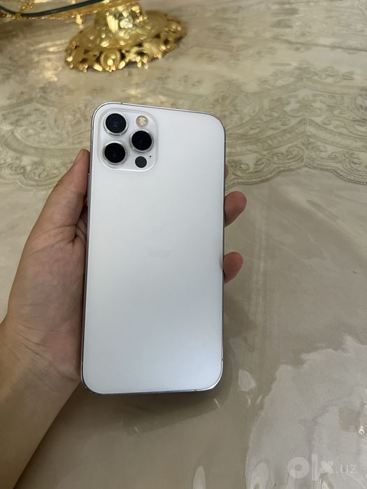 IPHONE 12 pro телефон