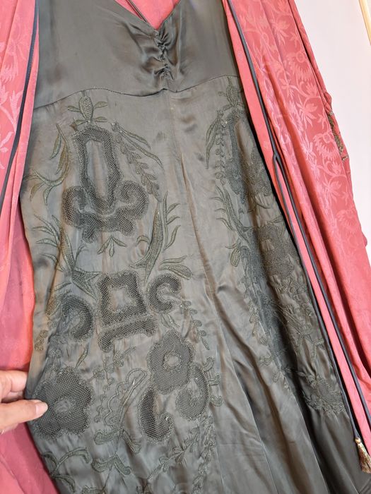 Платья женские, нарядные