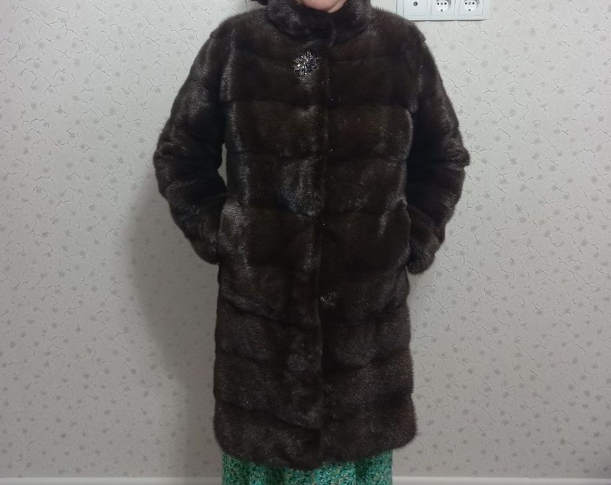 Продам норковую шубу