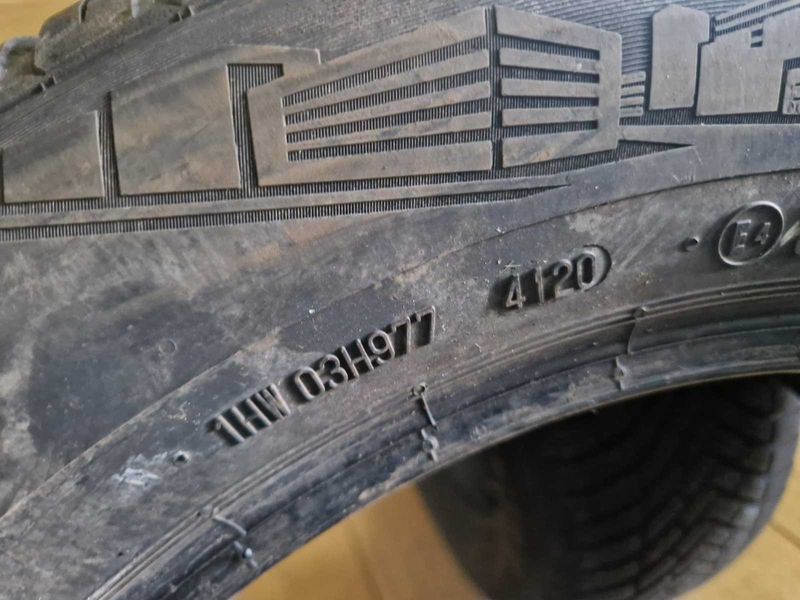2 Continental R17 215/60/ 
всесезонни гуми 
DOT4120