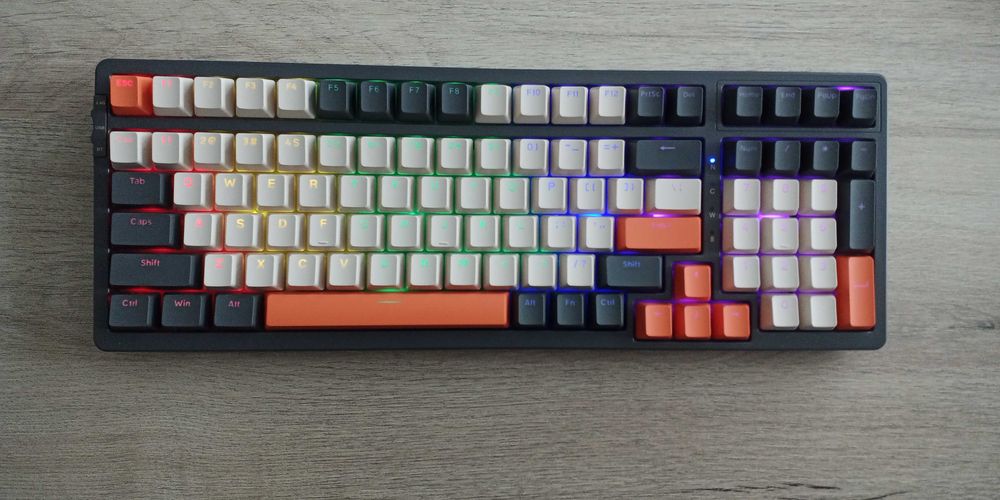 Механична клавиатура Freewolf K8