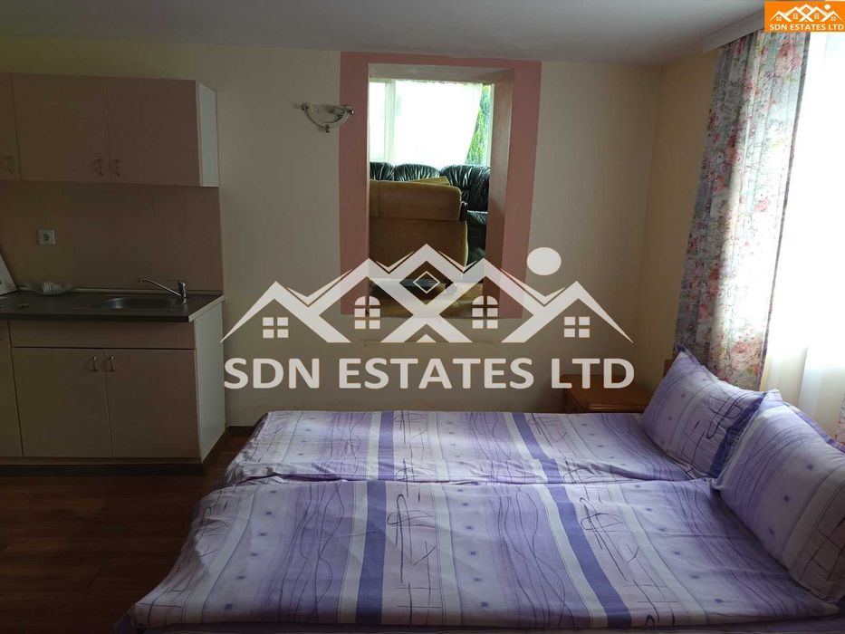 Продава напълно обзаведена къща за гости в гр. Павел Баня