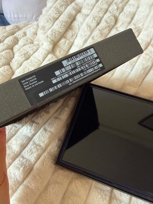 Телефон Samsung Z Flod 7