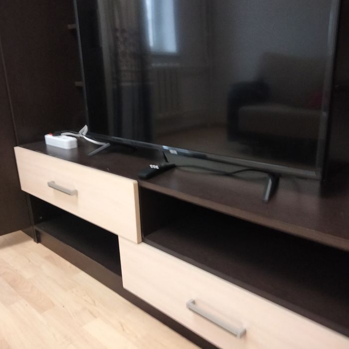 Горка (стенка) для гостиной