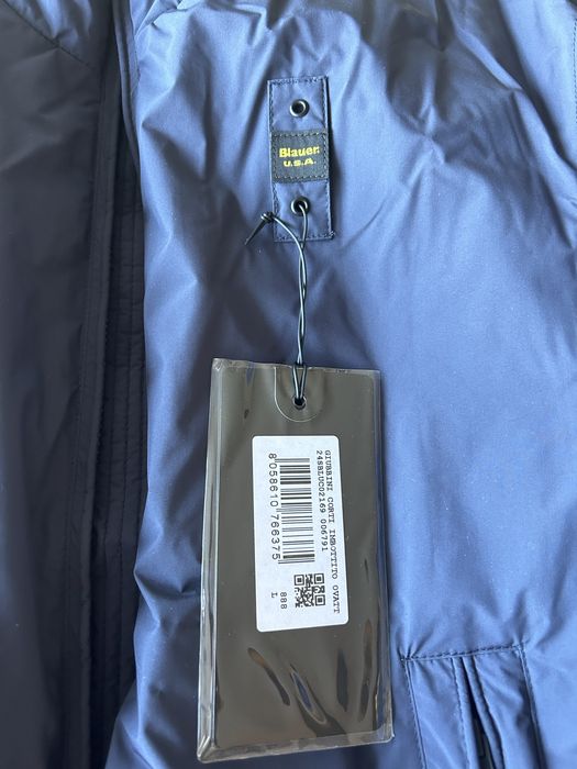 Blauer High Neck Яке