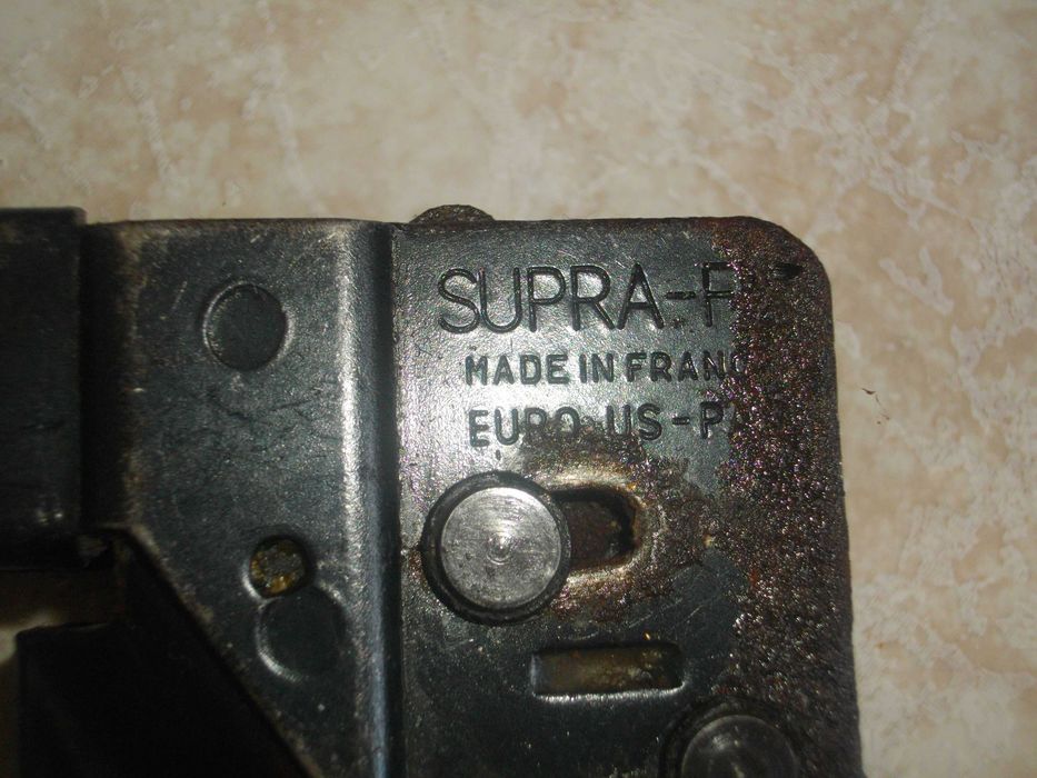 M3-M8-Френски Профи Клещи За Дюбели Гипсокартон- MOLLY/JUNIOR Scell-it