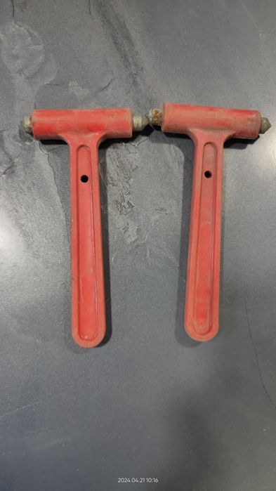 Продам молотки для автомобиля.