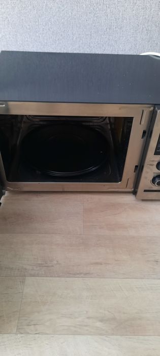 Продам микроволновую печь