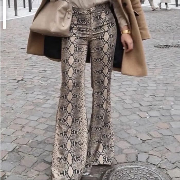 Zara snake print панталон