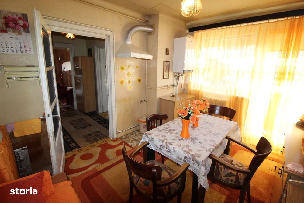 Vând apartament cu 1 camere în Hunedoara, zona OM-Str.Eliberării, 39mp