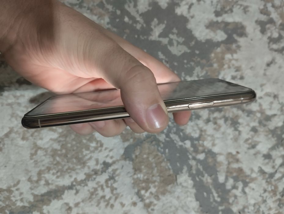 Iphone xs max karobkali