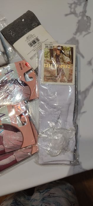 Продам колготки для девочек
