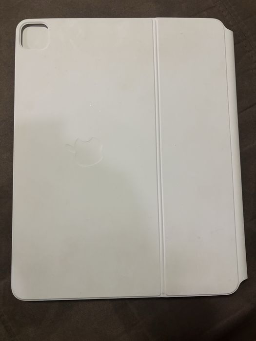 Клавиатура кейс за iPad Pro 12.9 + Apple pencil + 4 накрайника