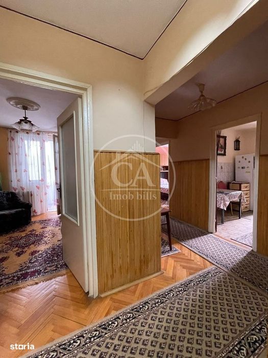 Apartament de vânzare cu 3 camere în zona Dacia, Oradea
