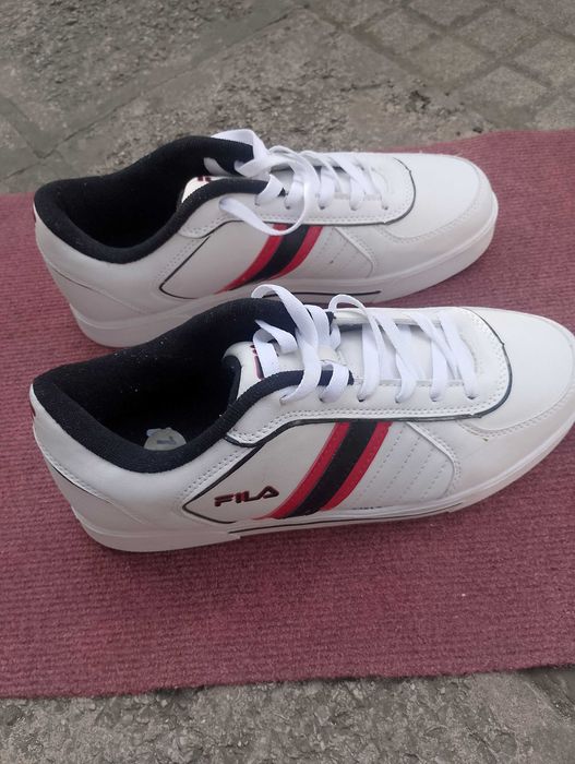 Маратонки 46 номер, марка FILA, чисто нови, изпратени от