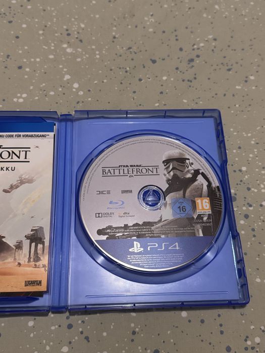 Игри за PS4 - Star Wars Battlefront и StarBlood Arena VR (PS4)