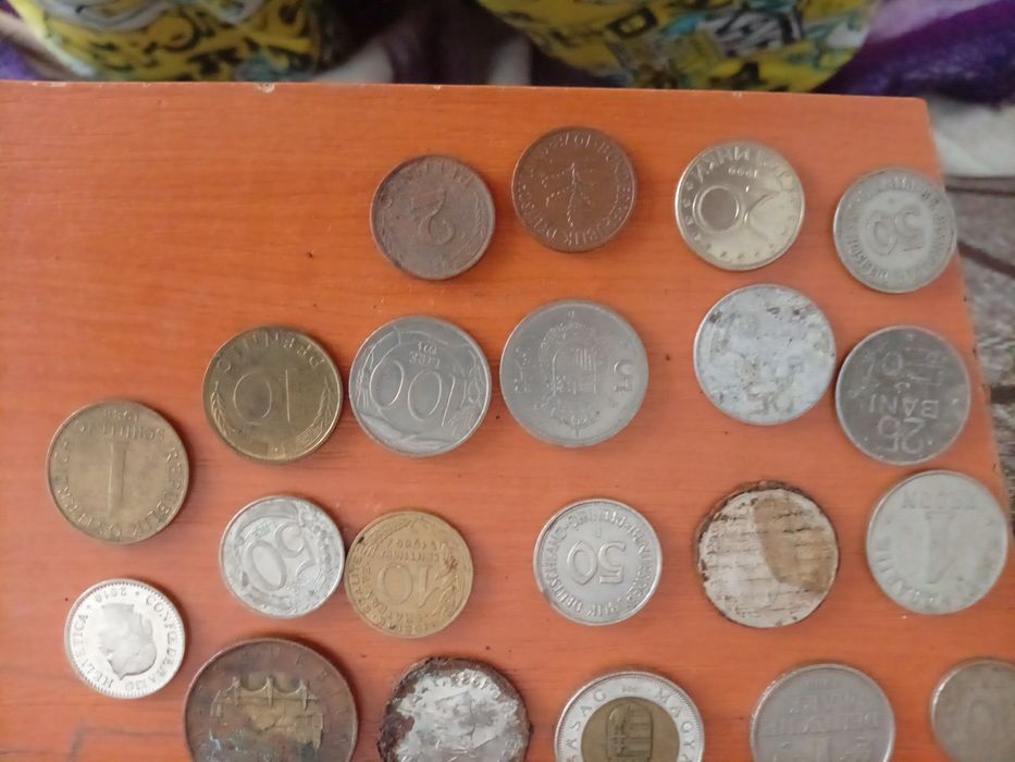 vand 53 monede vechi