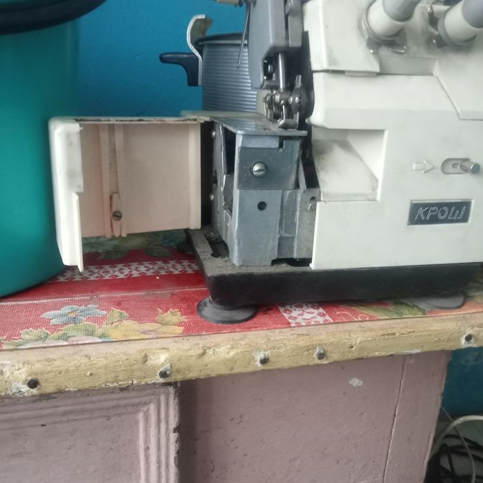 Продам швейная машинка Крош