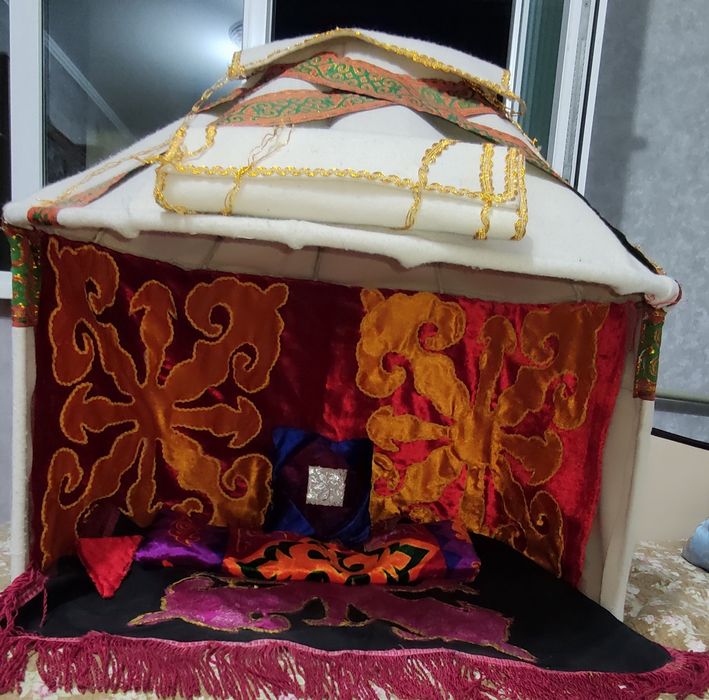 Сувениры Юрта 10 тысяч