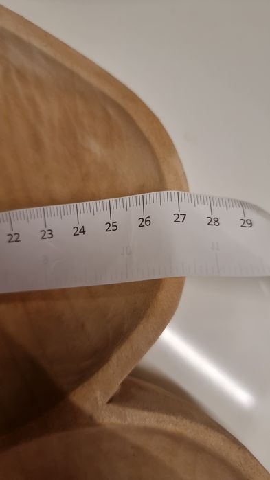Tăvi  de servire 100% din lemn natural