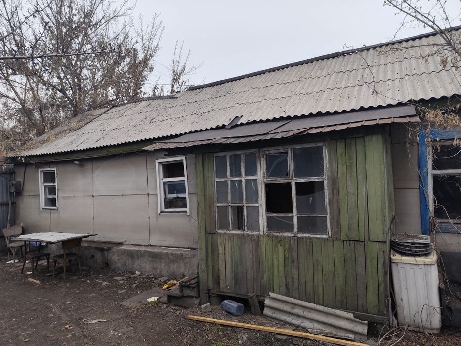 Продам дом , район затон