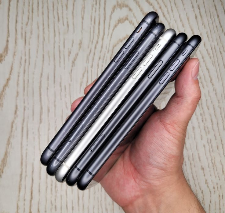 IPhone 11   128/64 GB