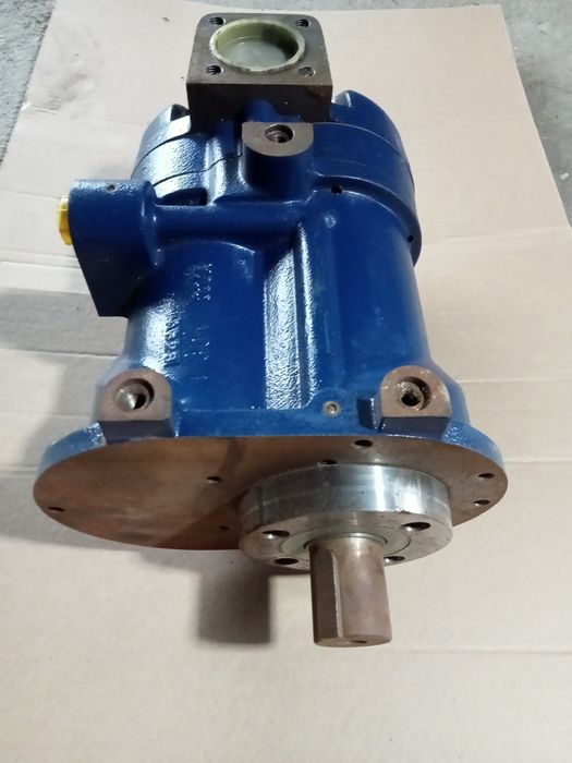 Продам винтовой блок (пара).