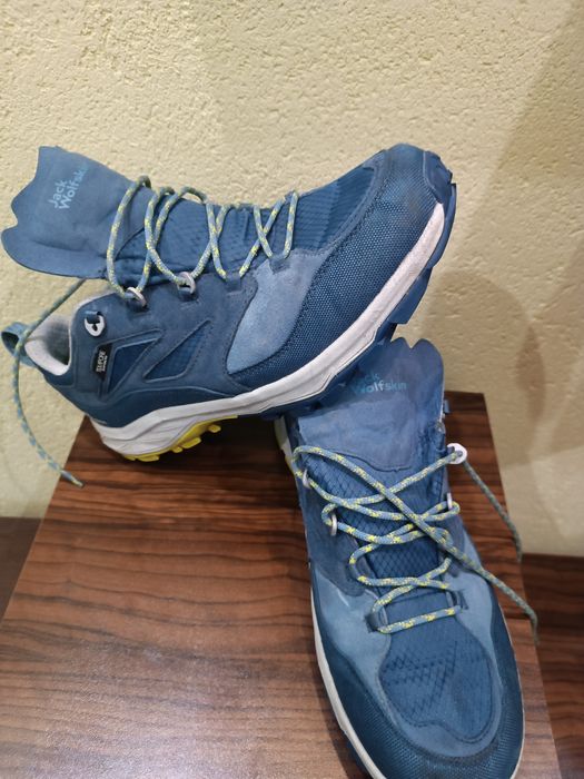 туристически обувки La sportiva 45 , jack wolfskin 46  , Salomon 45