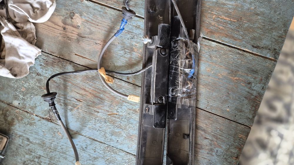 Оригинални лайстни за багажник за Тойота авенсис т25 комби 2003- 2008г