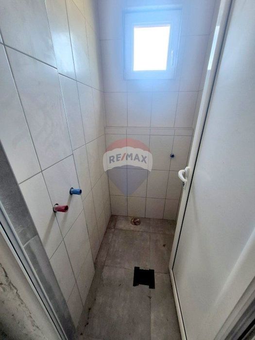 Дава се под наем Склад в с. Каменар, Област Варна - 310 кв.м за 1196.97 € - Снимка #10
