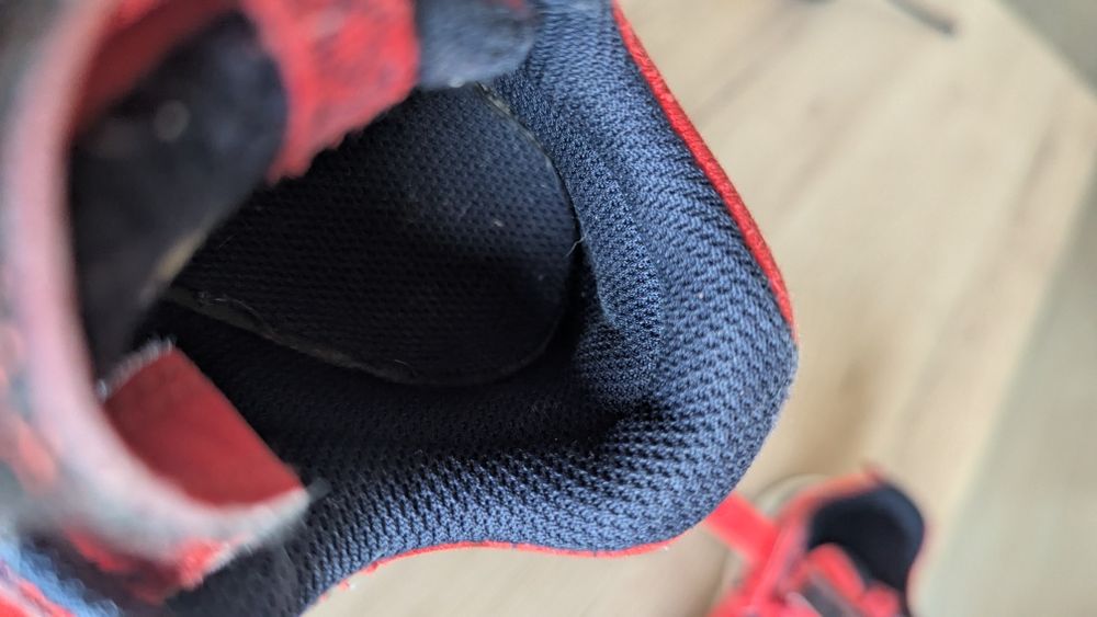 Adidași decatlon mărimea 30