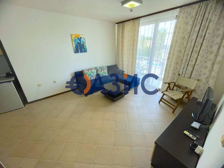 Продава се Двустаен апартамент в к.к. Слънчев бряг - 67 кв.м за 1038 €/кв.м - Снимка #2