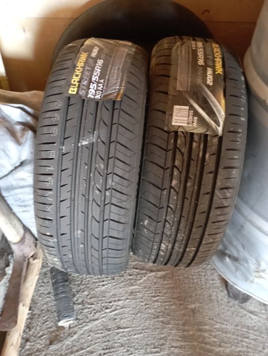 Продам 2 шт шину