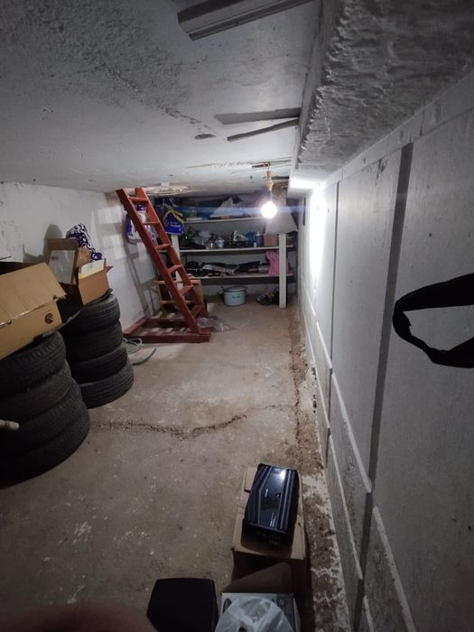 Продаётся 2-комнатная квартира (переделанная под 3-комнатную)