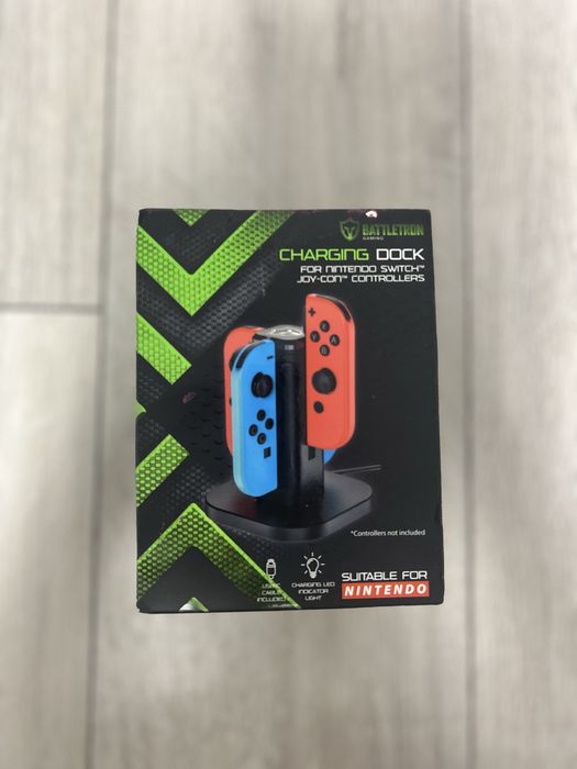 Stație de încărcare Battletron pentru Joy-Con-uri Nintendo Switch