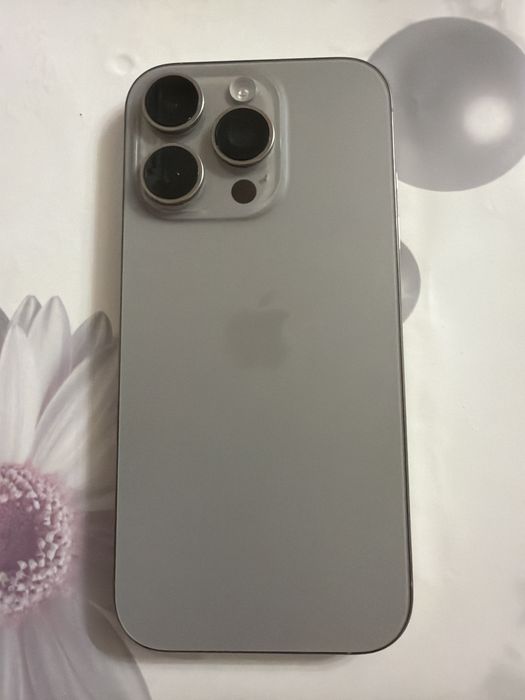 Apple iphone 16 pro