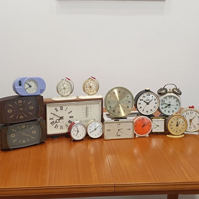 Руски/Немски/Китайски/Японски/Румънски будилници часовници