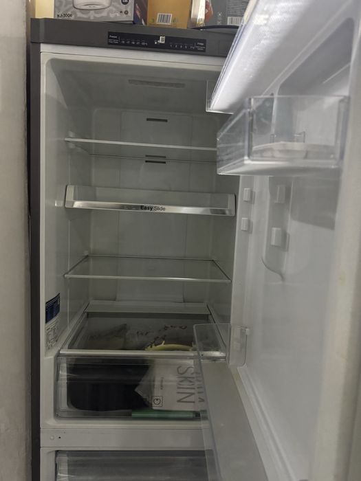 Продается б/у холодильник