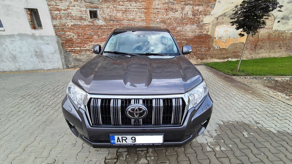 Toyota Land Cruiser 150 Executive, 3 usi, autoutilitara N1