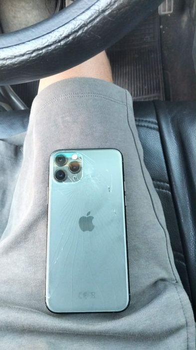 Telefon iPhone 11 pro