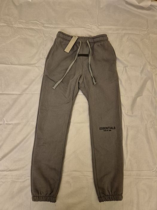 Pantaloni Essentials