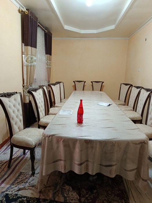 Yangi! Katta mehmonsaroy Stoli va 12 ta Stul komplekti (Ishlatilmagan)