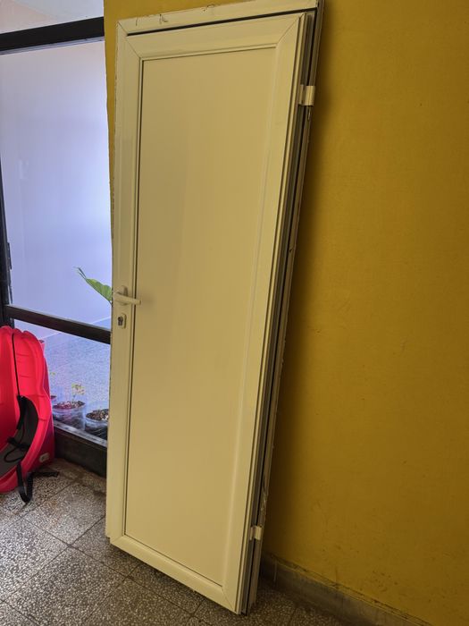 Врата pvc с каса 70 см на 200 см